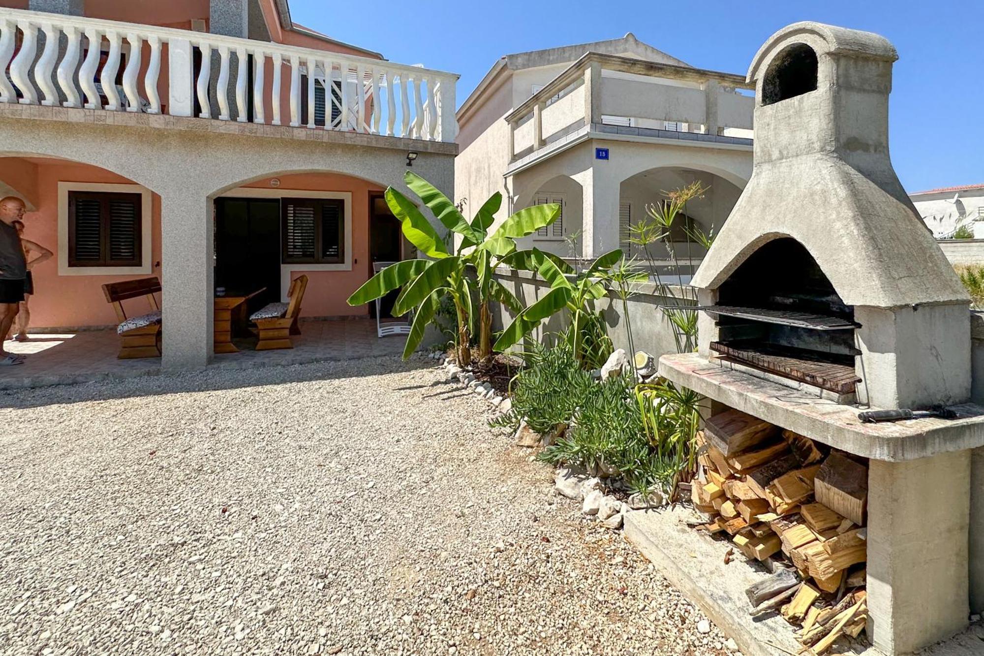 Pahert Beach Apartment Vir Exterior photo
